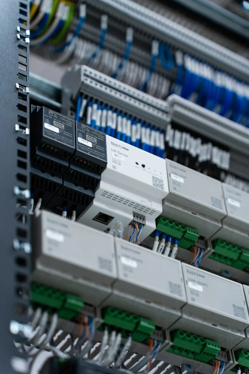 Endüstriyel elektrik panosu ve saha mühendisliği